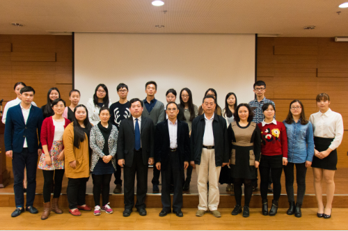 C1032F67AA5356DFFA6A4F95435EBE68