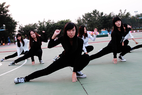 35786074D01D047E13AED18E890E0393