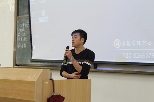 79F29CE44E8D19DB3F00B6C556C05AC6