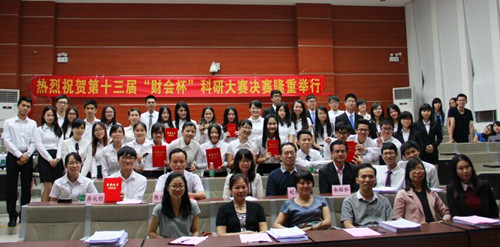 B41824797B9F9A2CBFD6B8B1AB21D5CD B41824797B9F9A2CBFD6B8B1AB21D5CD