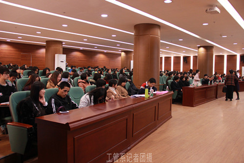 630DFF9090F809A950FE8FB24F2CC8D5