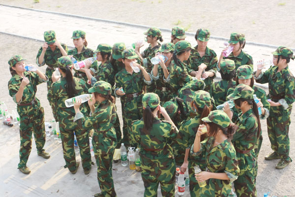 A99476066E4D4B8B420667F7DFCDFFAD