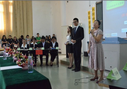 B5237B444F81D74405463288FD59E60C