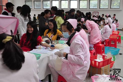 B3F18BEFB19F8C42F8F7AEB1CC622E98